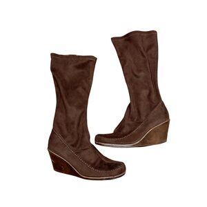 Elegant BrownWedge Boots